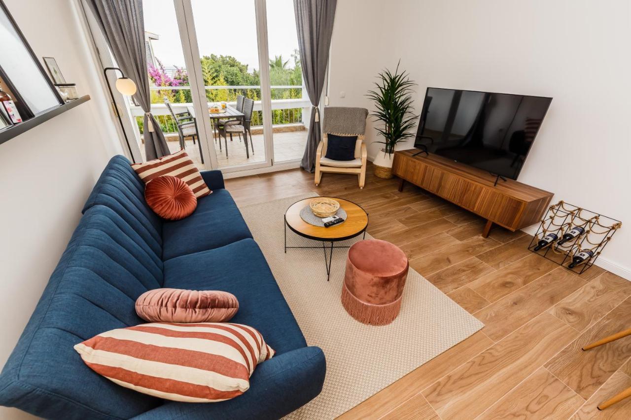 Apartment Maestral Sutivan Exteriör bild